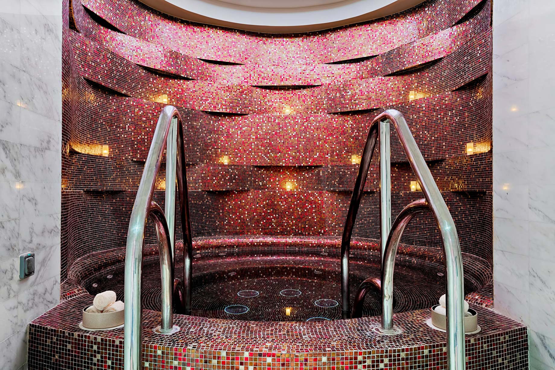 The St. Regis Abu Dhabi Hotel – Abu Dhabi, United Arab Emirates – Remede Spa Whirlpool