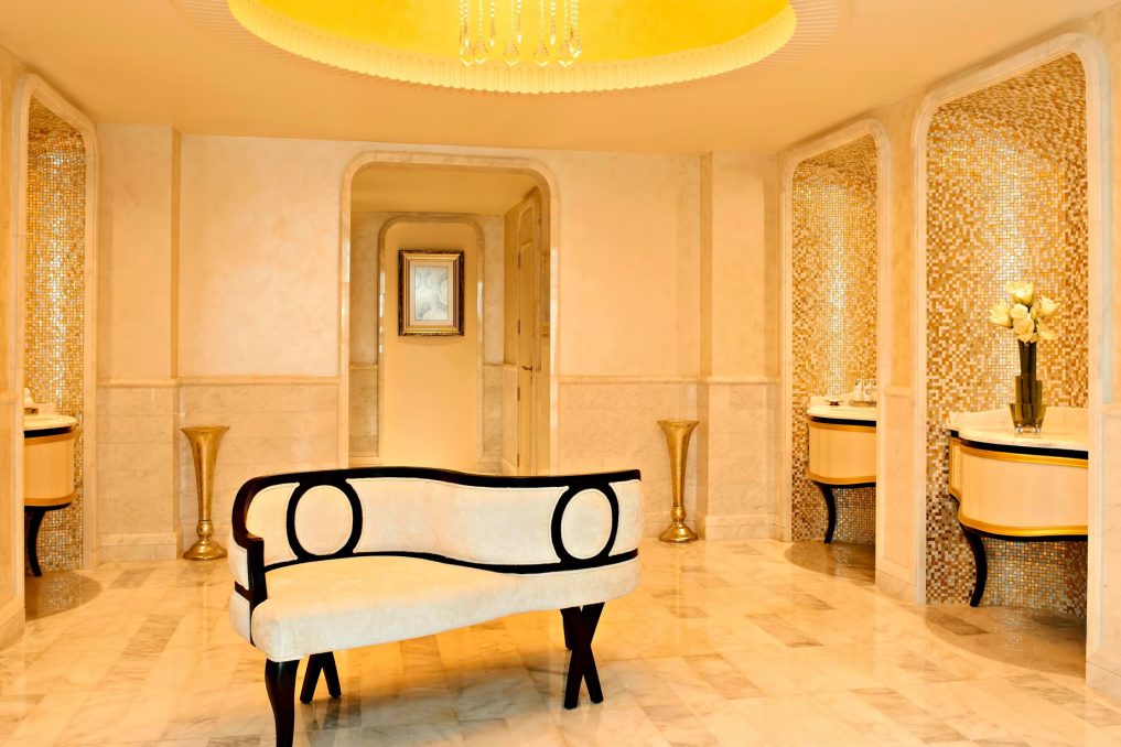 The St. Regis Abu Dhabi Hotel - Abu Dhabi, United Arab Emirates - Remede Spa Ladies Dressing Room