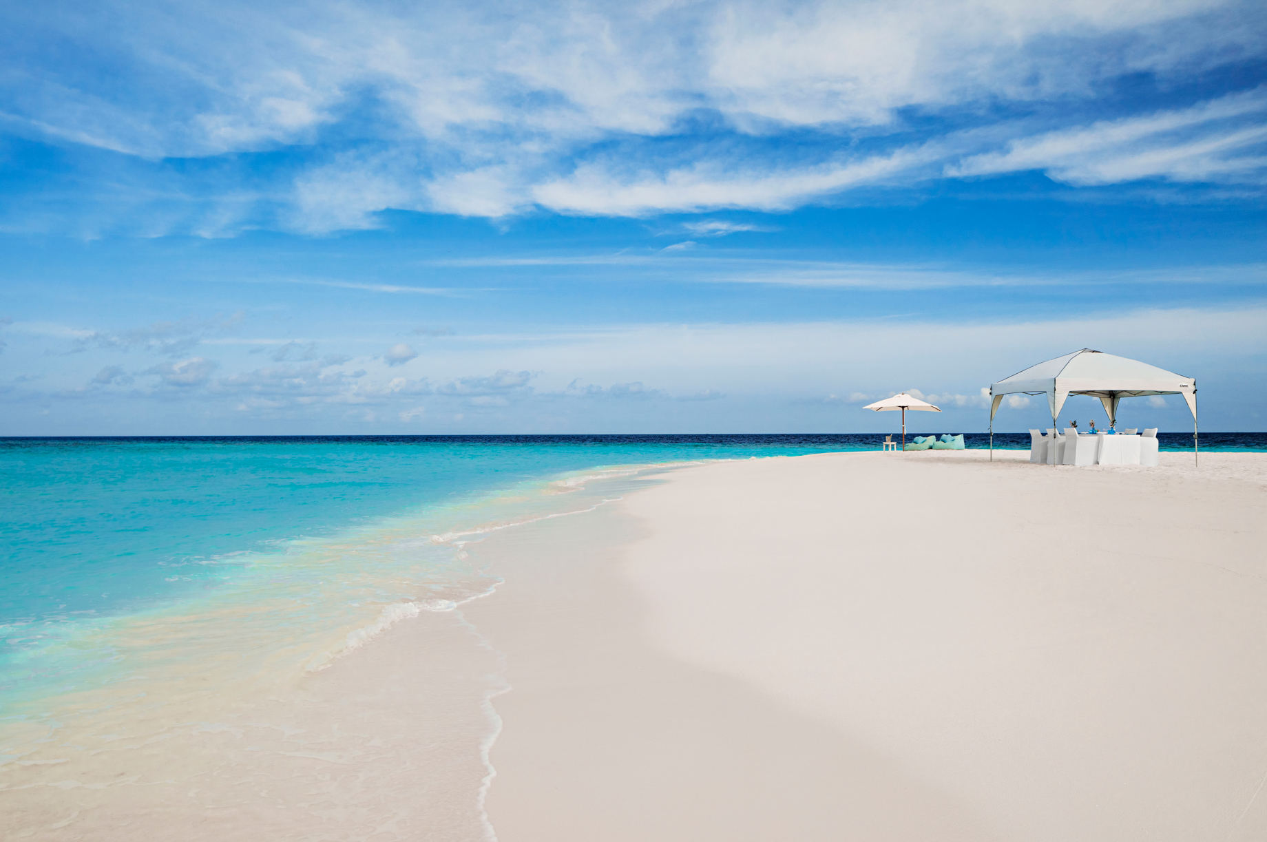 One&Only Reethi Rah Resort – North Male Atoll, Maldives – White Sandbank Beach Dining
