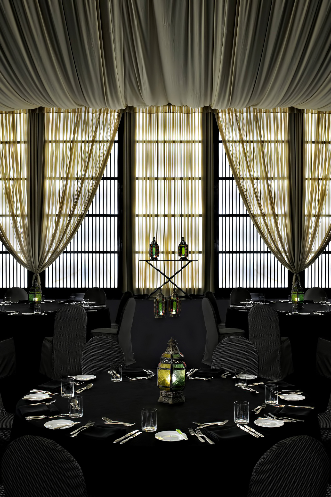 Armani Hotel Dubai - Burj Khalifa, Dubai, UAE - Armani Dining Area