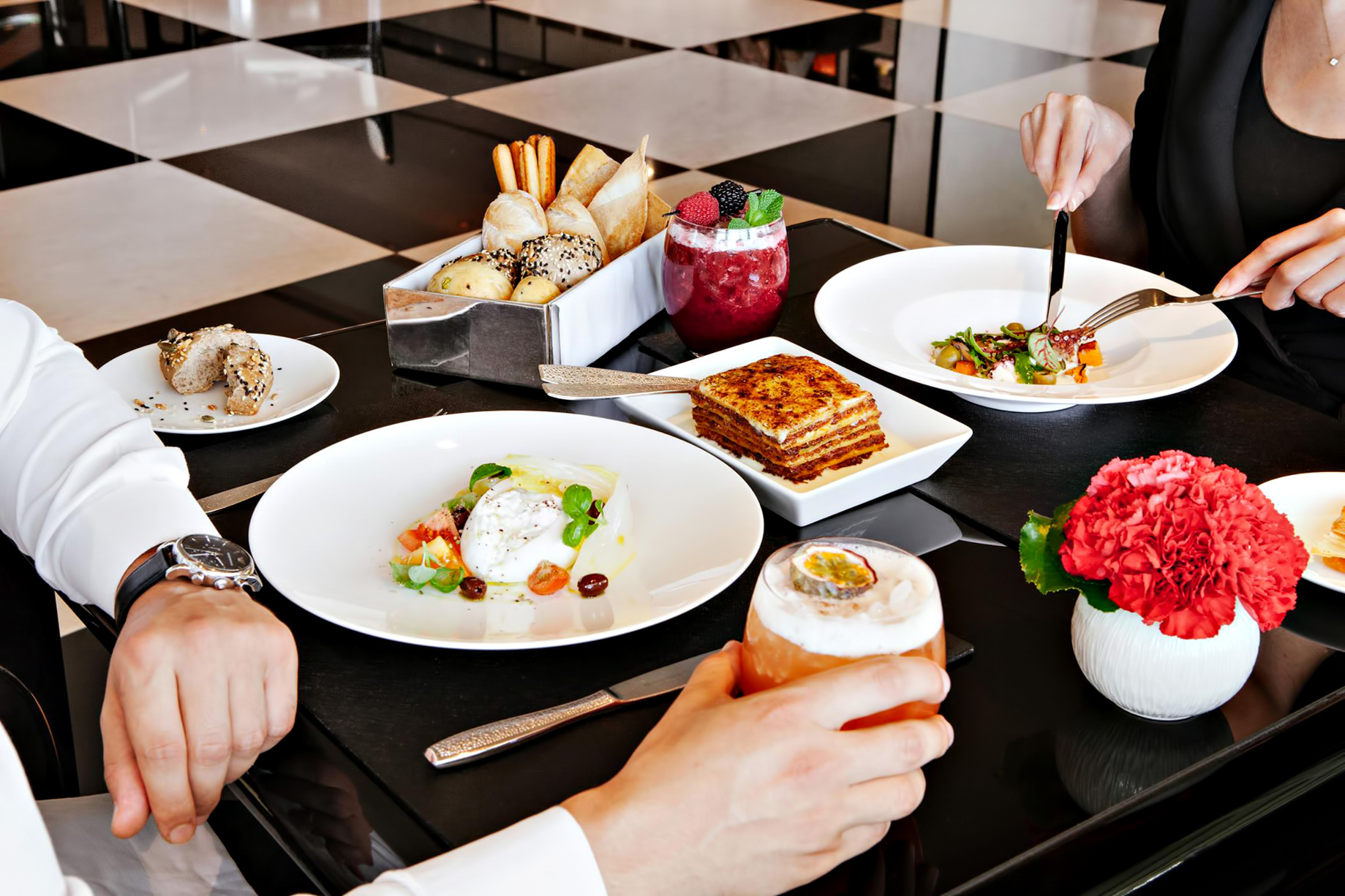 Armani Hotel Dubai – Burj Khalifa, Dubai, UAE – Armani Deli Dining