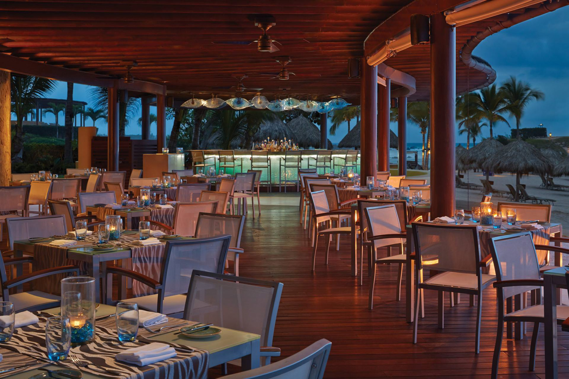 Four Seasons Resort Punta Mita – Nayarit, Mexico – Beachfront Restaurant Sunset Dining