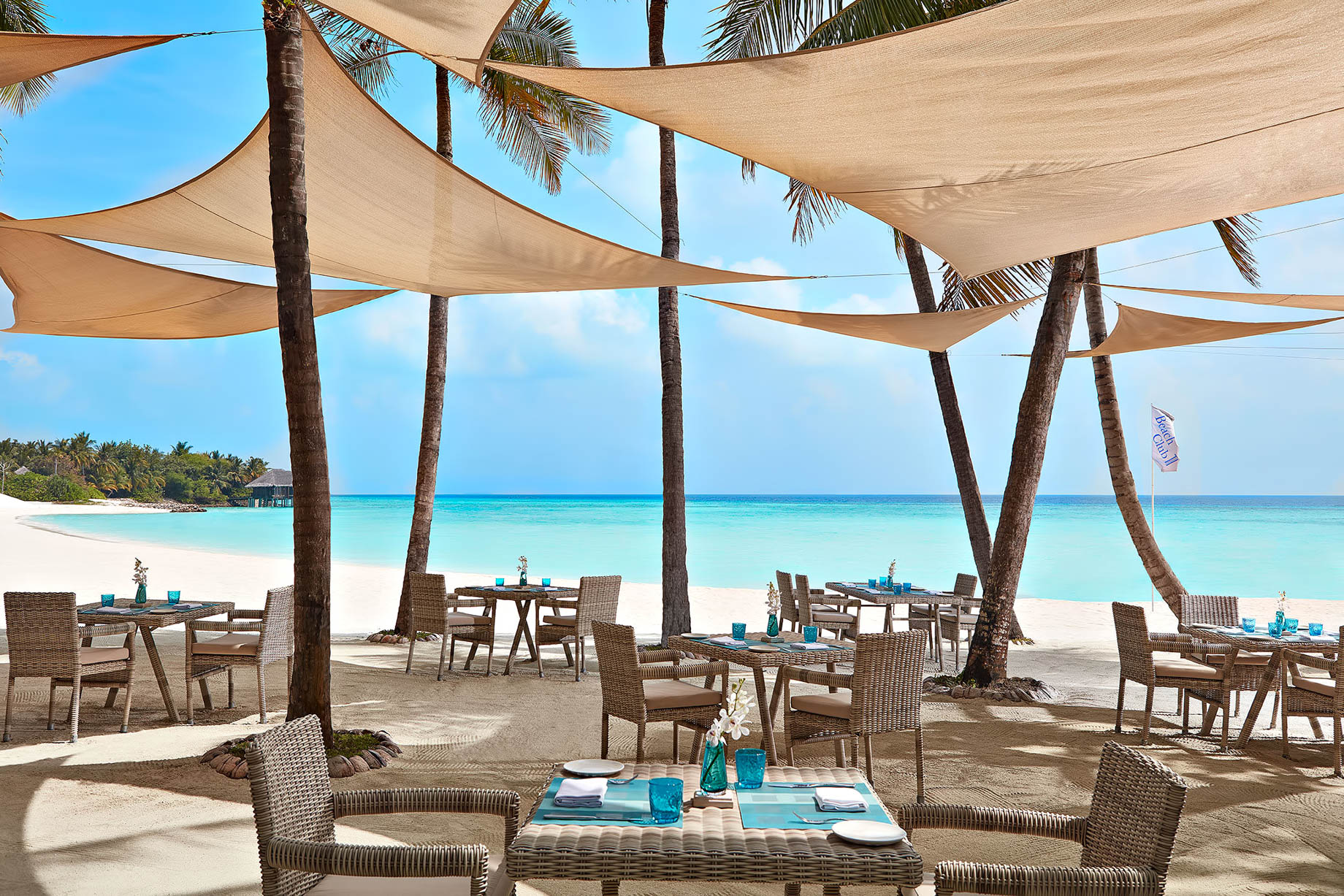 One&Only Reethi Rah Resort – North Male Atoll, Maldives – Oceanfront Beach Club Resturant