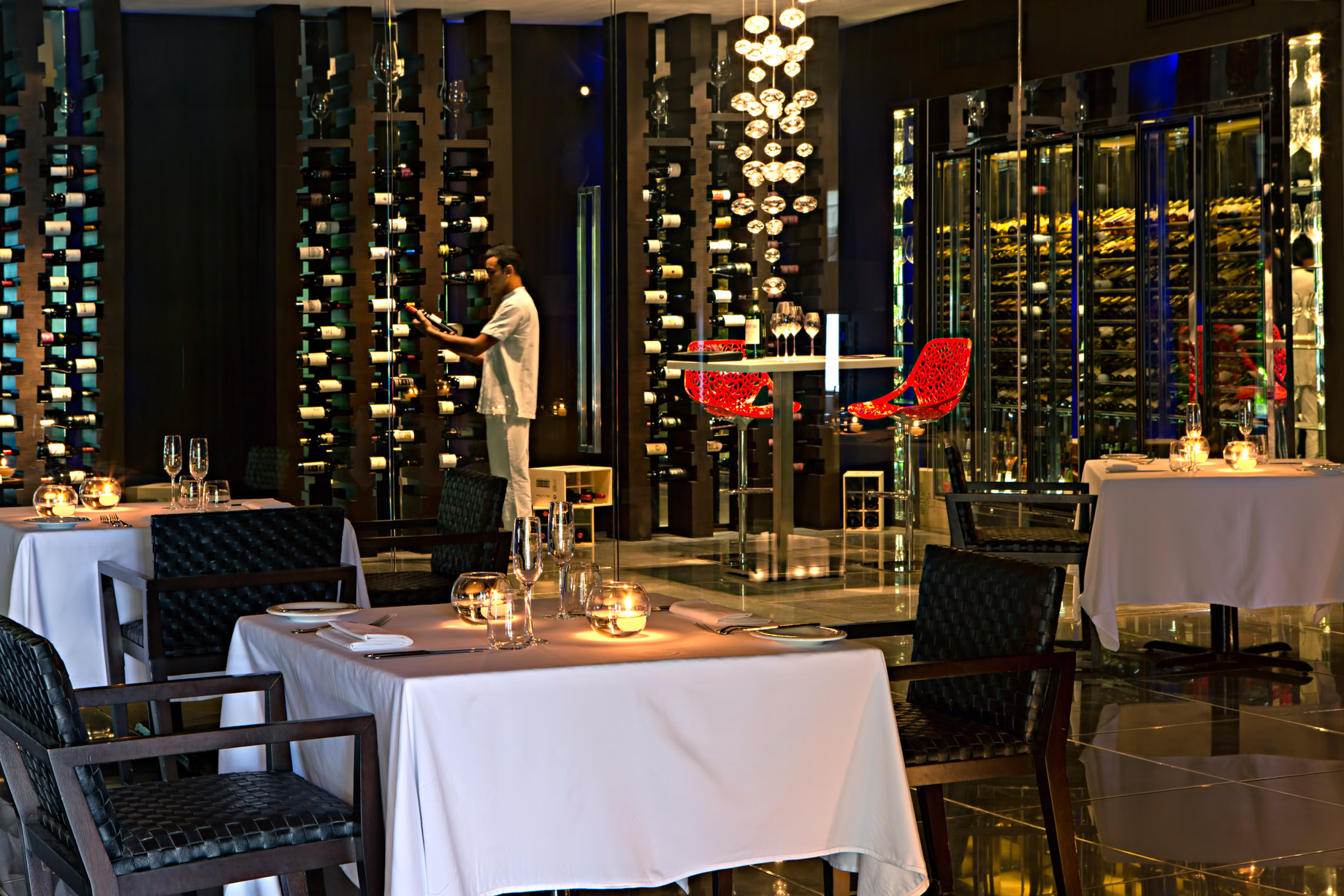 Velassaru Maldives Resort – South Male Atoll, Maldives – Night Lounge