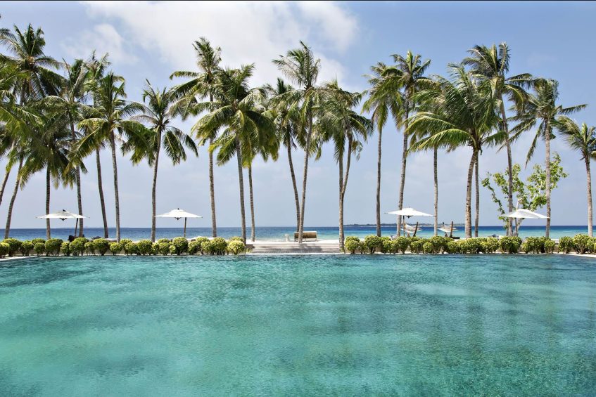 Cheval Blanc Randheli Resort - Noonu Atoll, Maldives - Oceanfront Pool