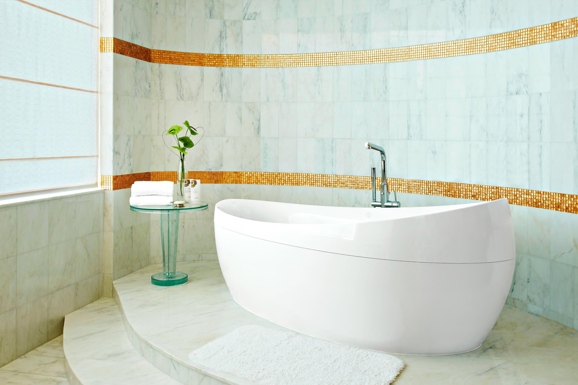 The St. Regis Abu Dhabi Hotel – Abu Dhabi, United Arab Emirates – Ultra Luxury Abu Dhabi Suite Bathtub