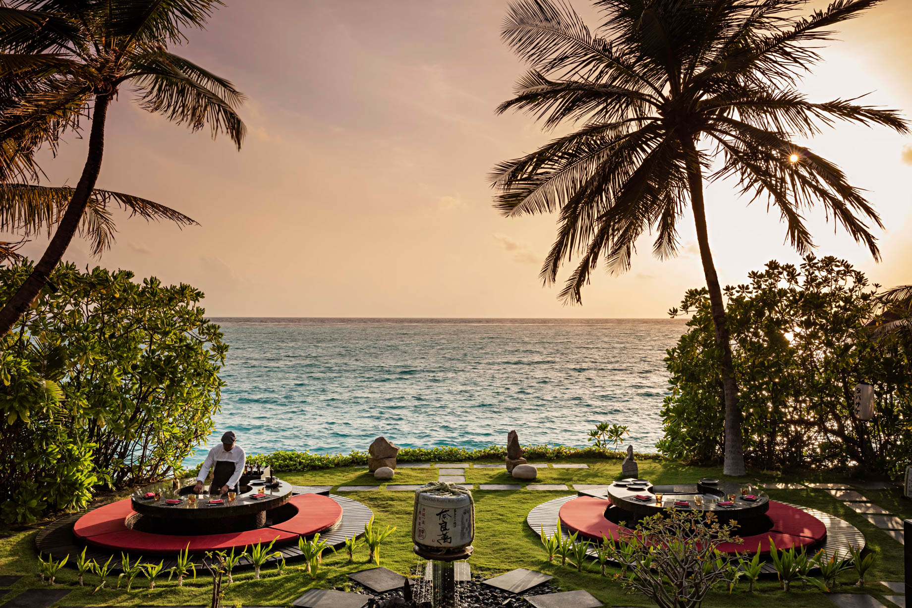 One&Only Reethi Rah Resort – North Male Atoll, Maldives – Oceanfront Outdoor Restaurant Tapasaki Tapanaki Tables