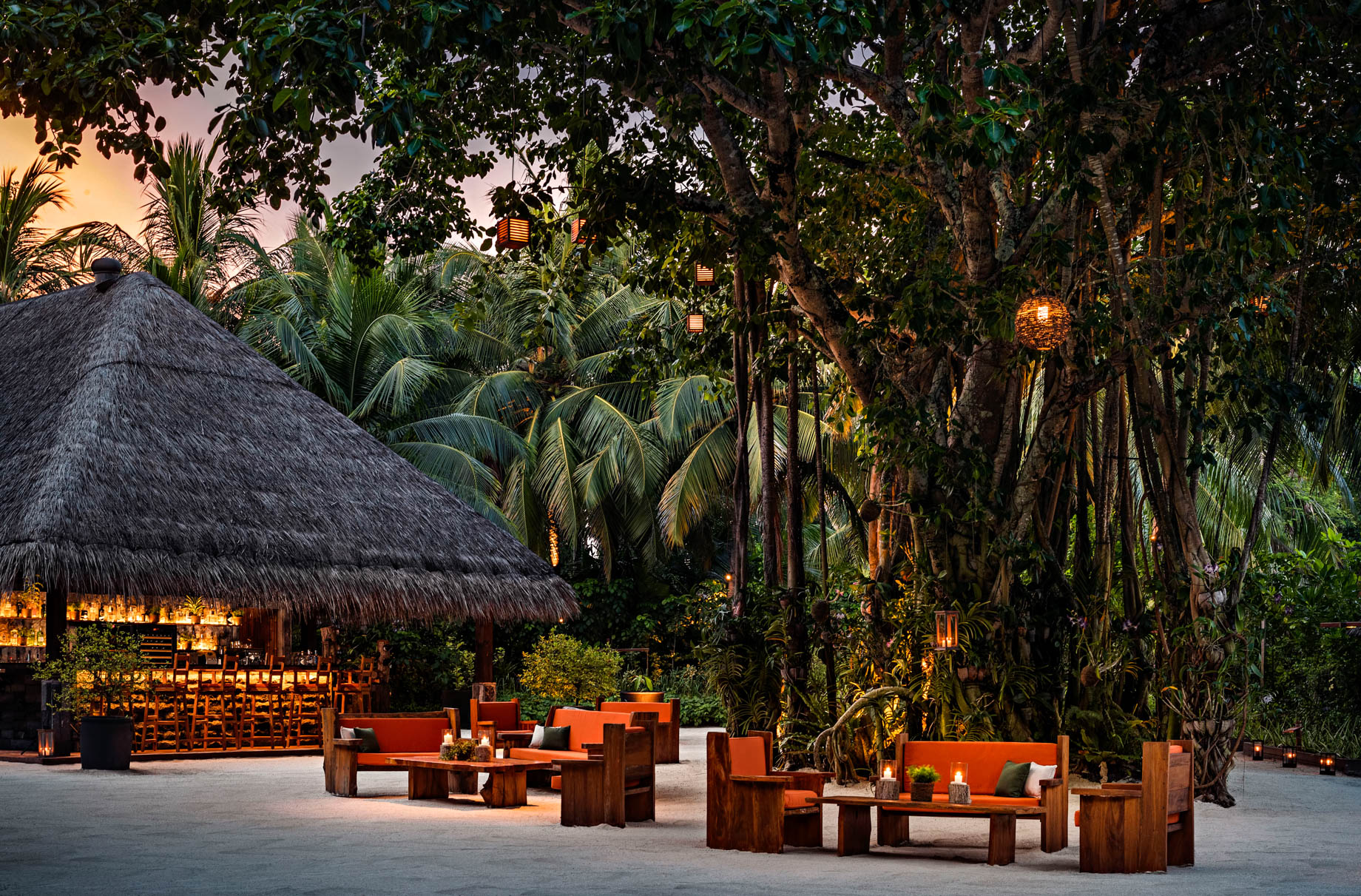 One&Only Reethi Rah Resort – North Male Atoll, Maldives – Botanica Sacred Tree Bar Twilight