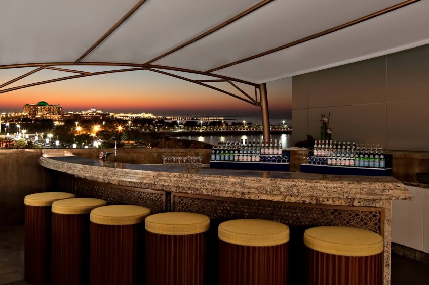 The St. Regis Abu Dhabi Hotel - Abu Dhabi, United Arab Emirates - Azura Panoramic Lounge Night