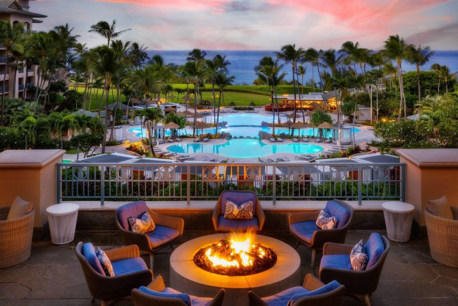 The Ritz-Carlton Maui, Kapalua Resort - Kapalua, HI, USA - Lobby Lounge Pool View Sunset