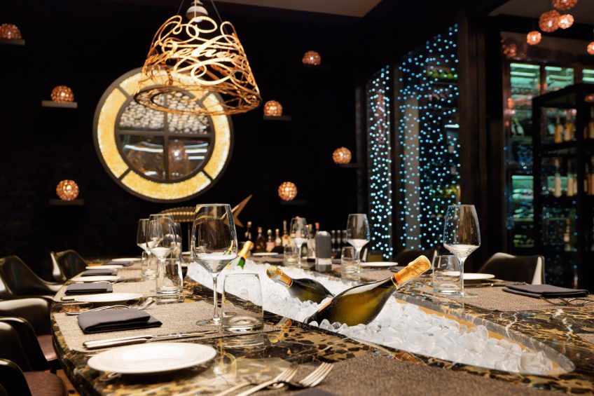 JW Marriott Absheron Baku Hotel - Baku, Azerbaijan - OroNero Bar & Ristorante Table