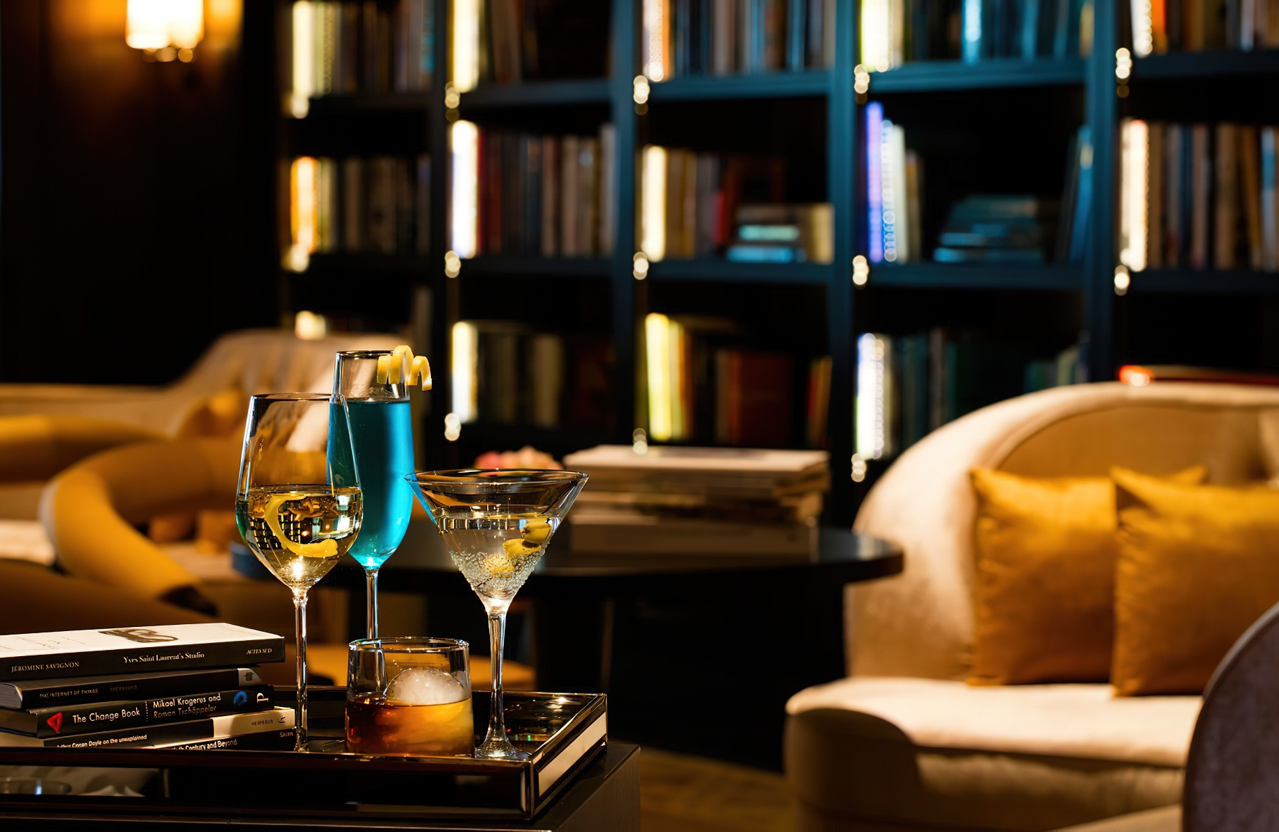 The Ritz-Carlton, Kuala Lumpur Hotel – Kuala Lumpur, Malaysia – The Library Cocktails