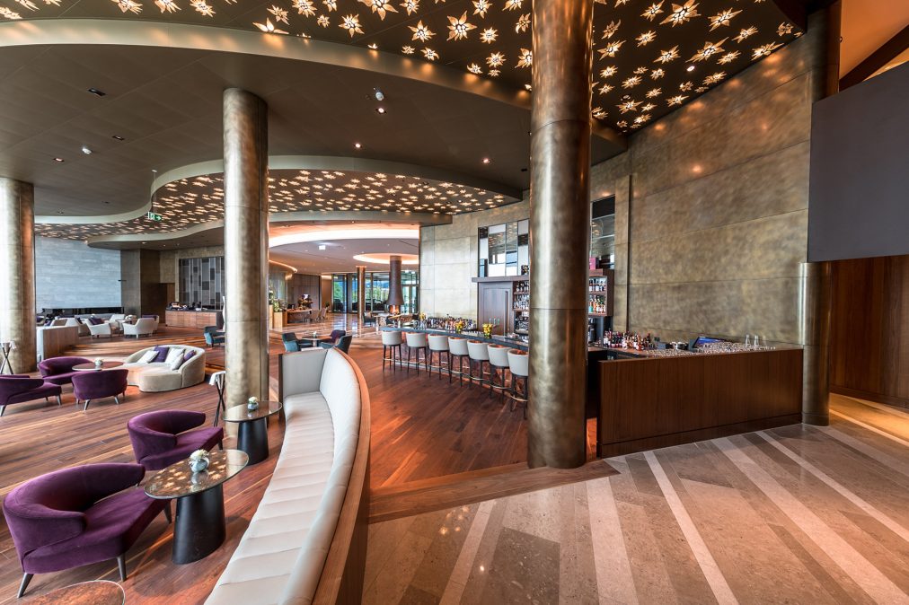 Burgenstock Hotel & Alpine Spa - Obburgen, Switzerland - Lakeview Bar & Cigar Lounge Interior