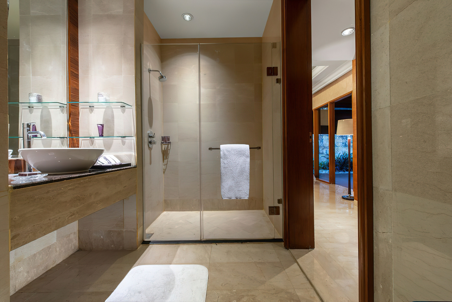 The Ritz-Carlton Jakarta, Mega Kuningan Hotel – Jakarta, Indonesia – Grand Spa Terrace Suite Bathroom