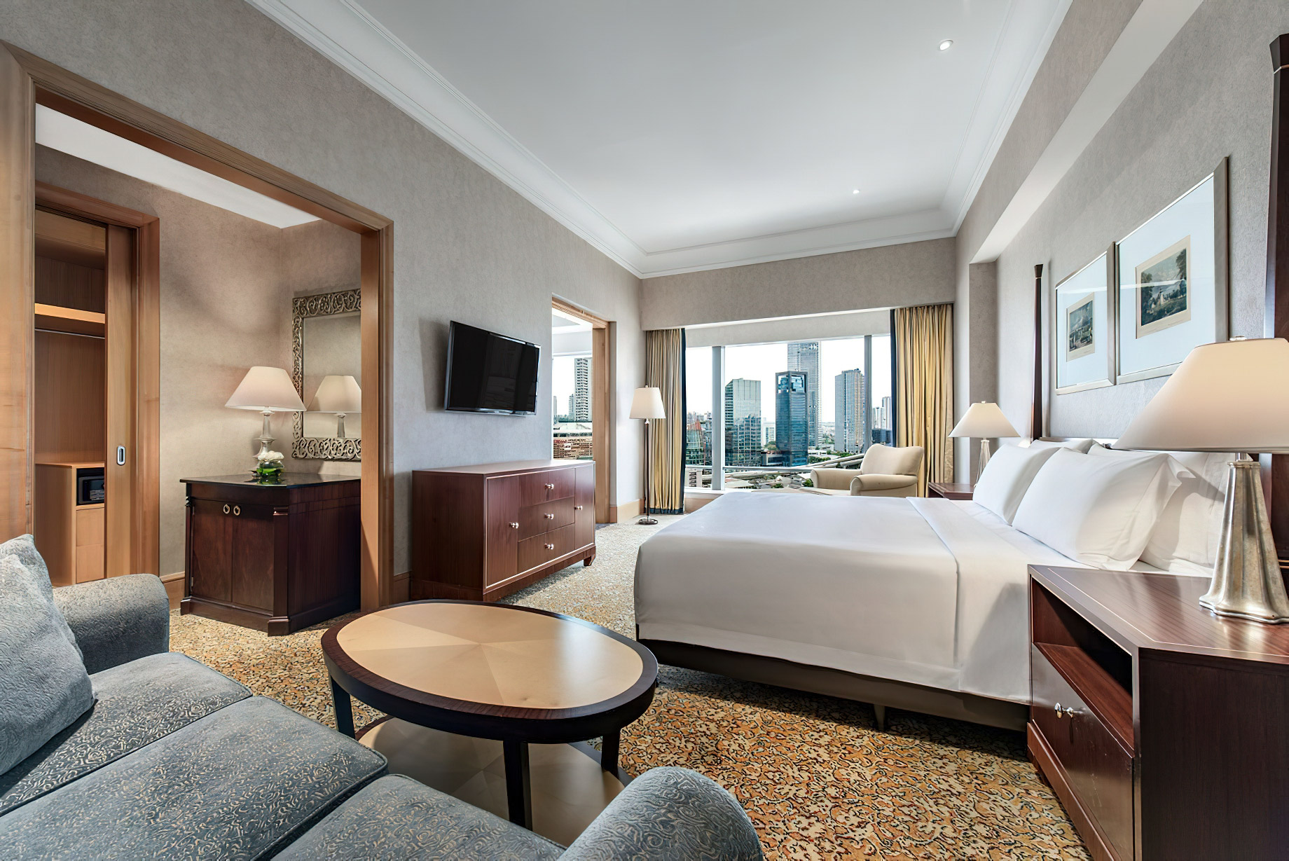 The Ritz-Carlton Jakarta, Mega Kuningan Hotel – Jakarta, Indonesia – Executive Suite Bedroom