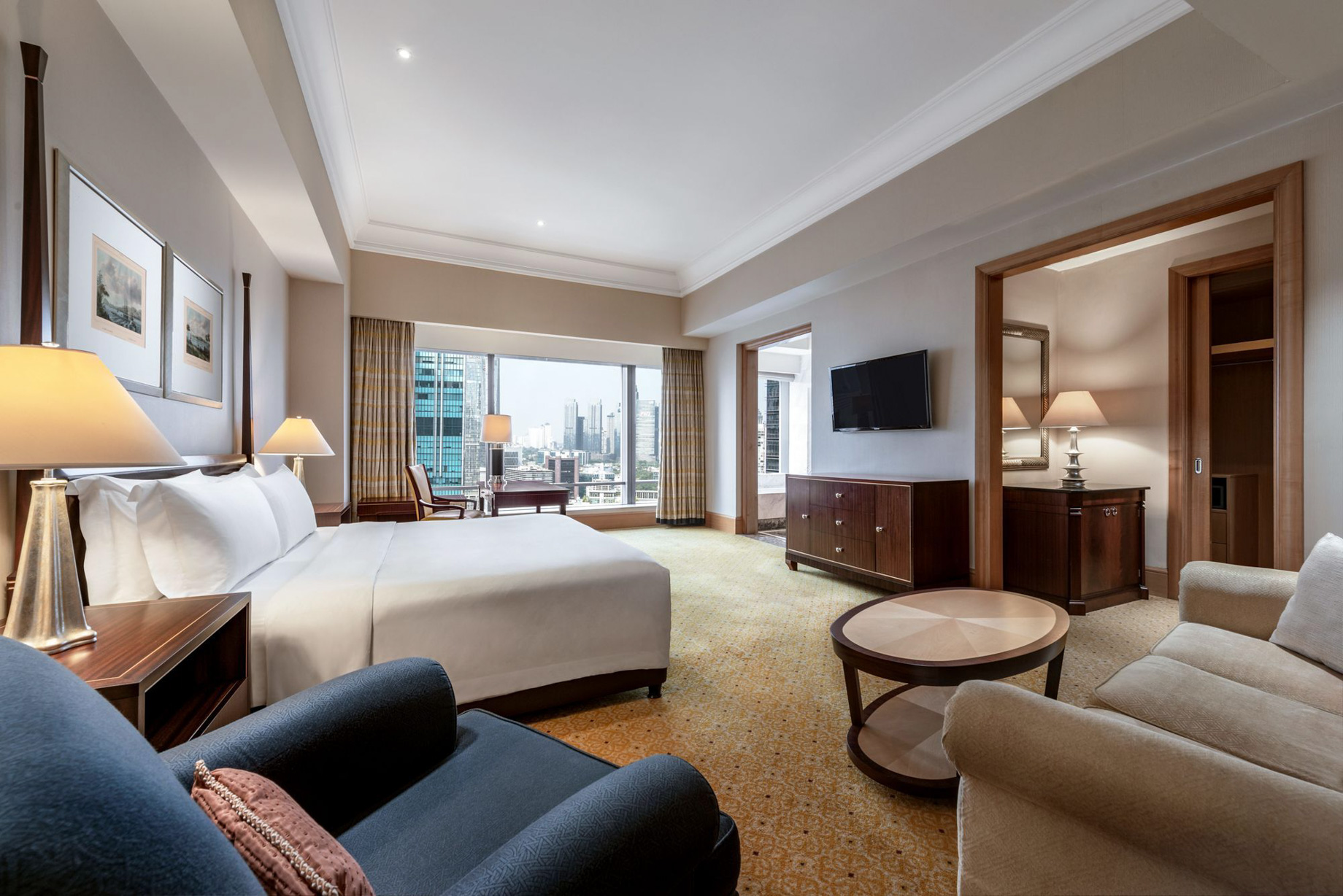 The Ritz-Carlton Jakarta, Mega Kuningan Hotel – Jakarta, Indonesia – Executive Suite King Bedroom
