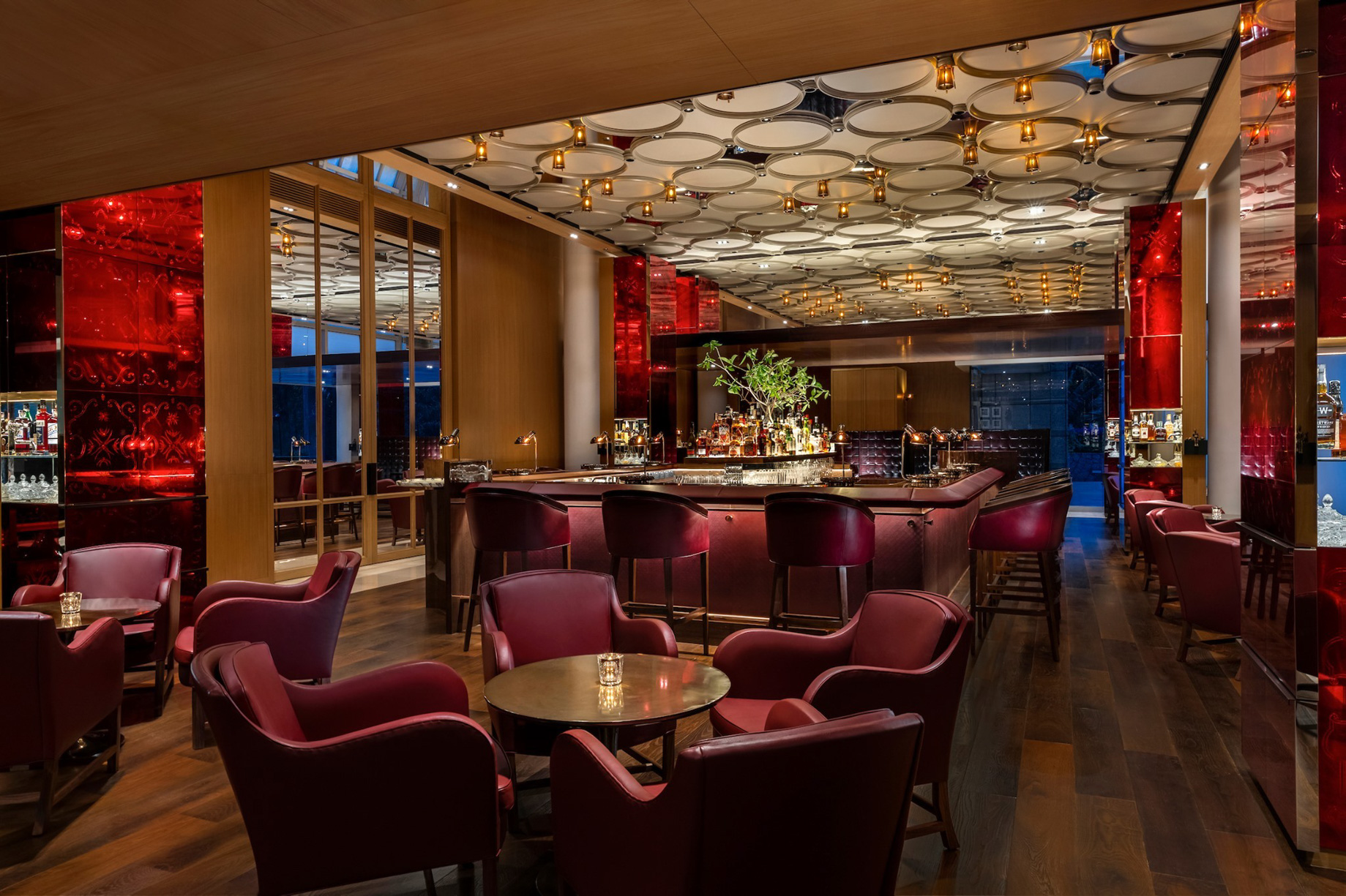 The Ritz-Carlton, Millenia Singapore Hotel - Singapore - Republic Bar Interior