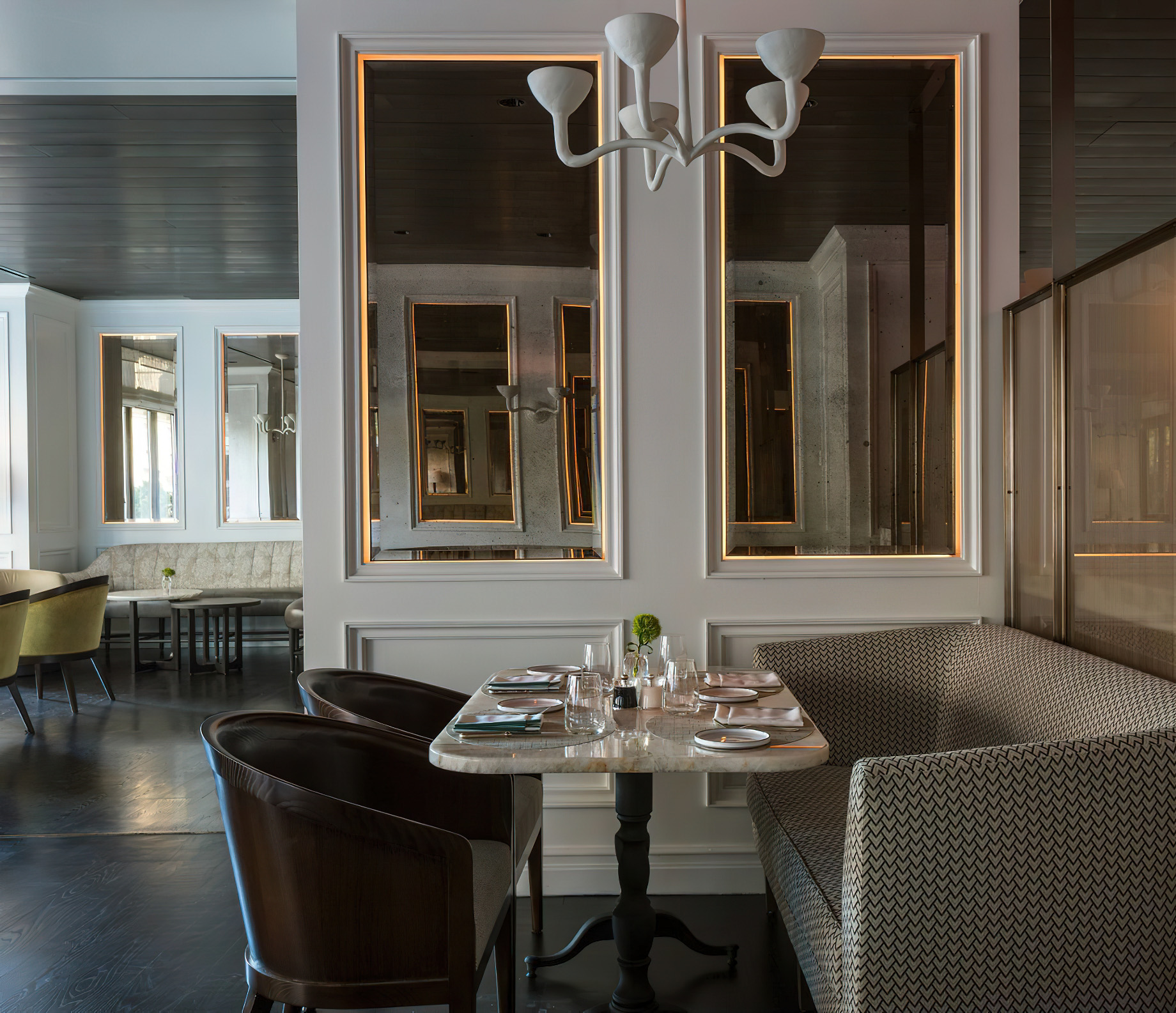 The Ritz-Carlton New York, Central Park Hotel – New York, NY, USA – Contour Daytime Detail in Salon Room