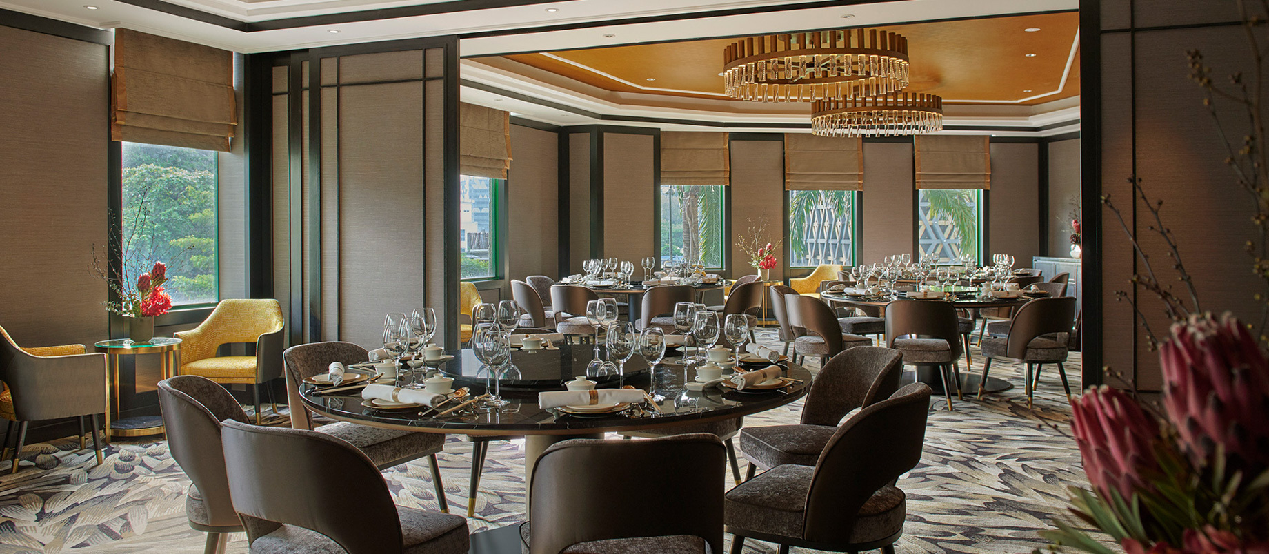 The Ritz-Carlton, Kuala Lumpur Hotel – Kuala Lumpur, Malaysia – Li Yen Restaurant Tables