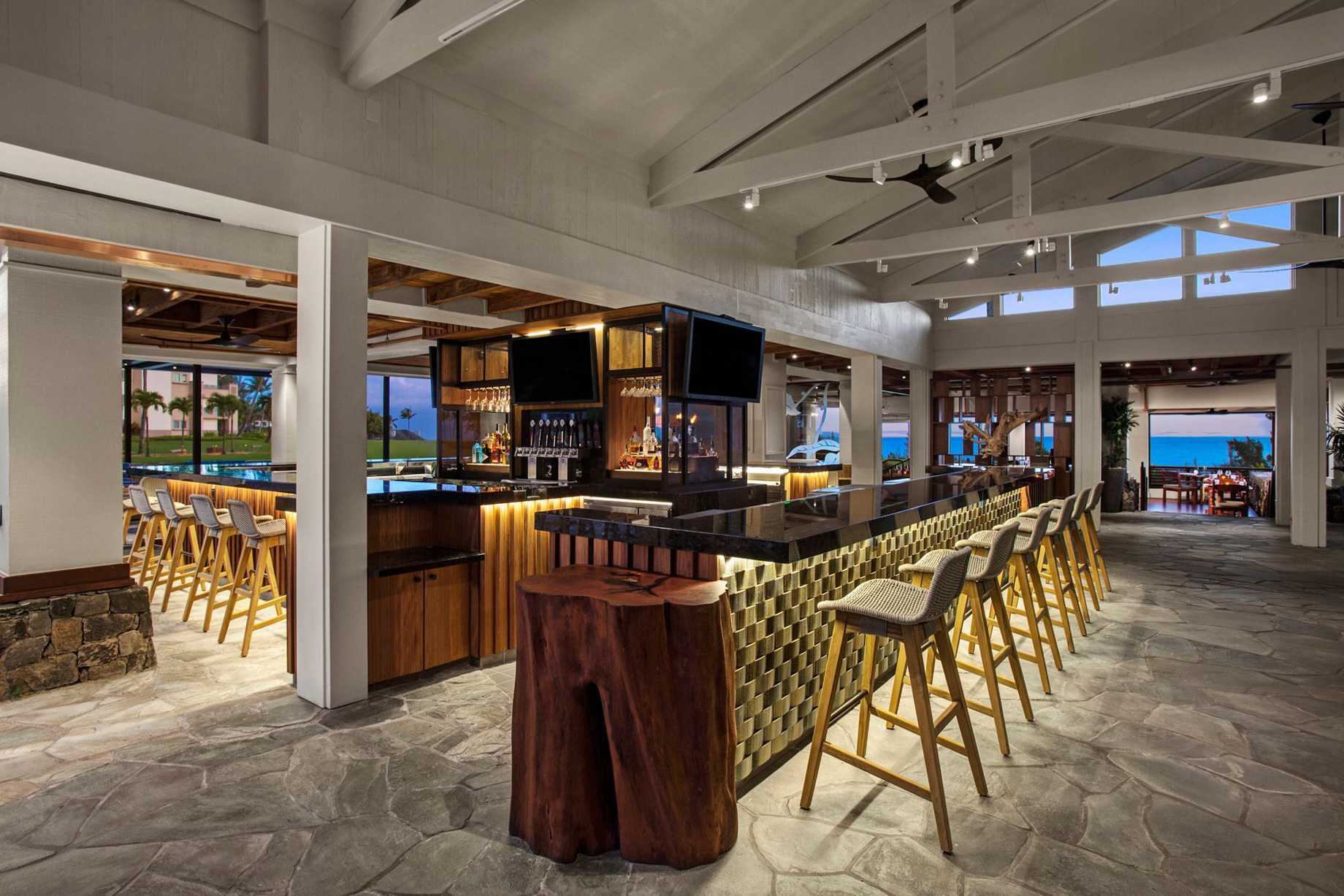 The Ritz-Carlton Maui, Kapalua Resort – Kapalua, HI, USA – The Banyan Tree Restaurant