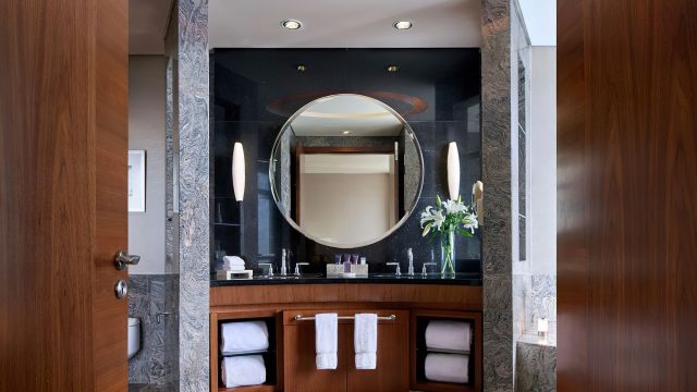 The Ritz-Carlton Jakarta, Pacific Place Hotel - Jakarta, Indonesia - Bathroom