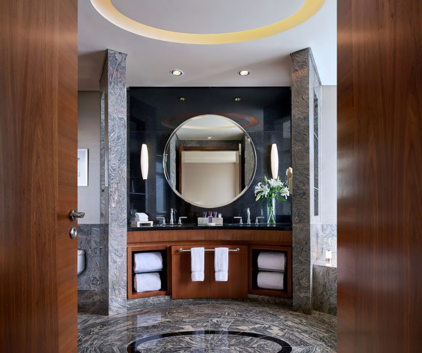 The Ritz-Carlton Jakarta, Pacific Place Hotel - Jakarta, Indonesia - Bathroom