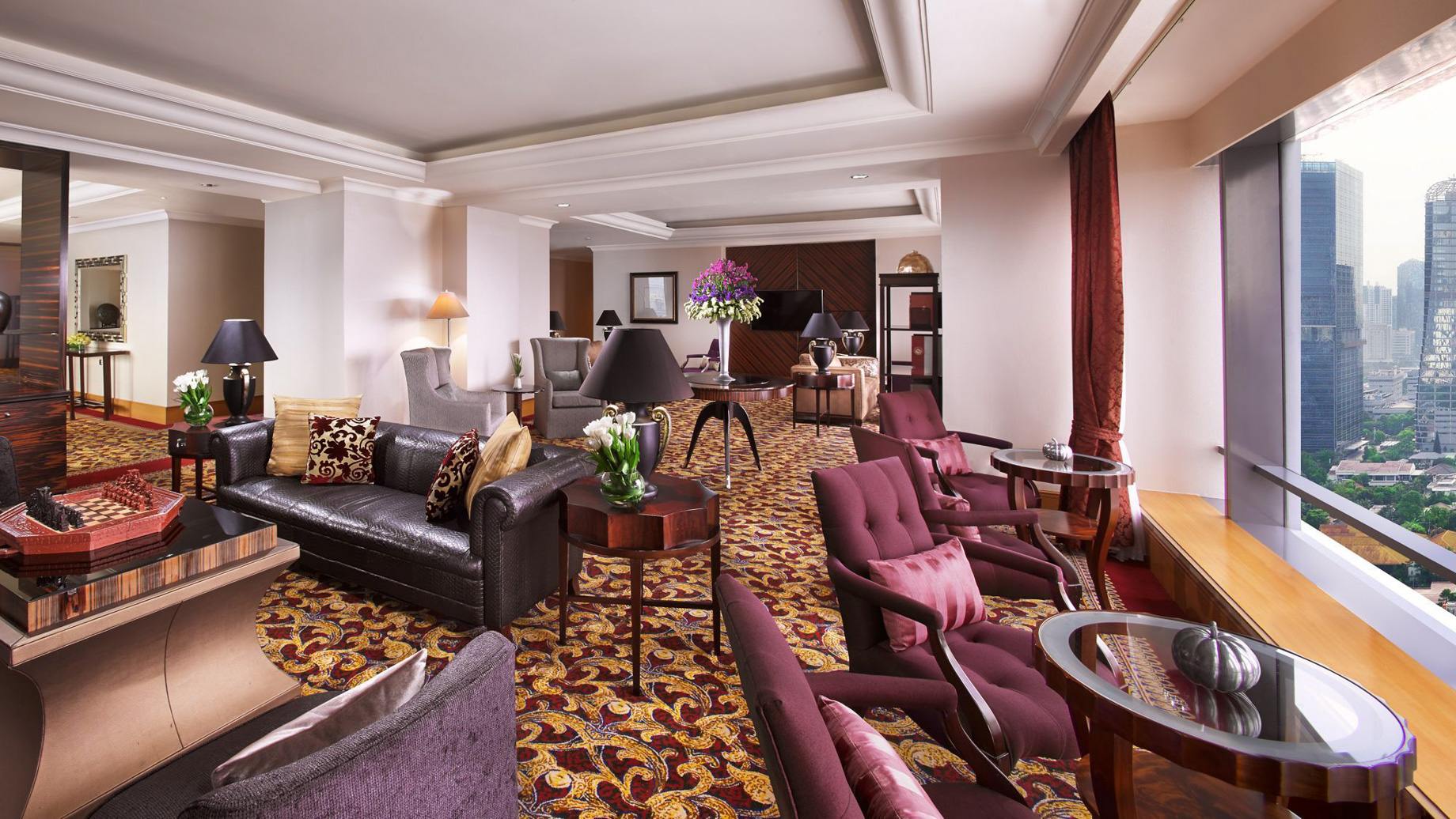 The Ritz-Carlton Jakarta, Mega Kuningan Hotel – Jakarta, Indonesia – Club Lounge