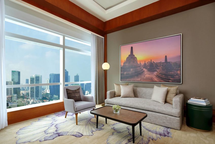 The Ritz-Carlton Jakarta, Pacific Place Hotel - Jakarta, Indonesia - Larger Suite Living Room