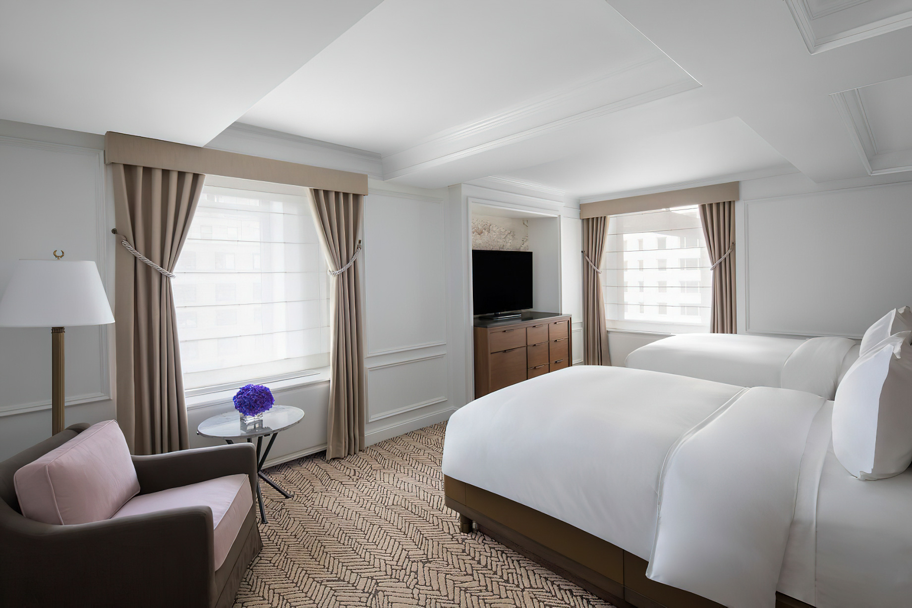 The Ritz-Carlton New York, Central Park Hotel – New York, NY, USA – Deluxe Room Double