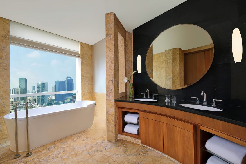 The Ritz-Carlton Jakarta, Pacific Place Hotel - Jakarta, Indonesia - Ritz-Carlton Suite Bathroom