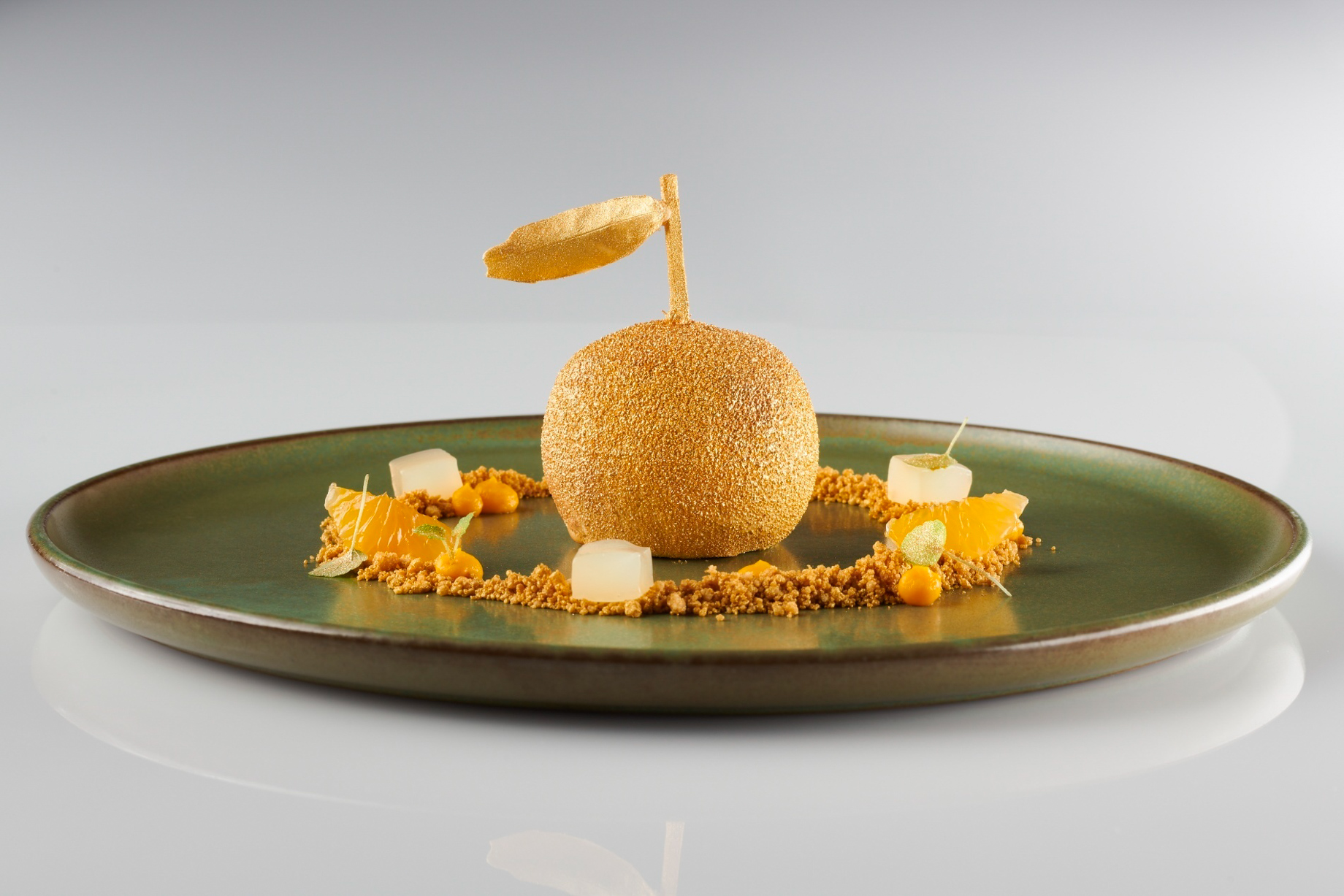 Burgenstock Hotel & Alpine Spa - Obburgen, Switzerland - Oak Grill & Pool Patio Restaurant Food