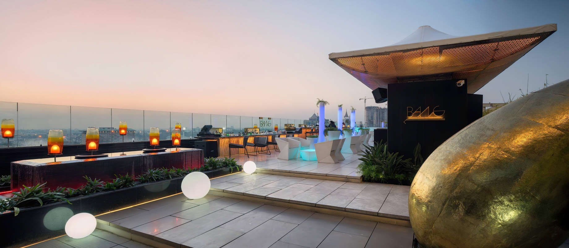 The Ritz-Carlton, Bangalore Hotel – Bangalore, Karnataka, India – Bang Rooftop Bar