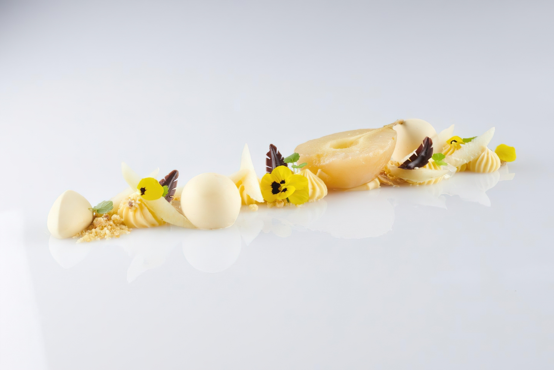 Burgenstock Hotel & Alpine Spa - Obburgen, Switzerland - Oak Grill & Pool Patio Restaurant Food