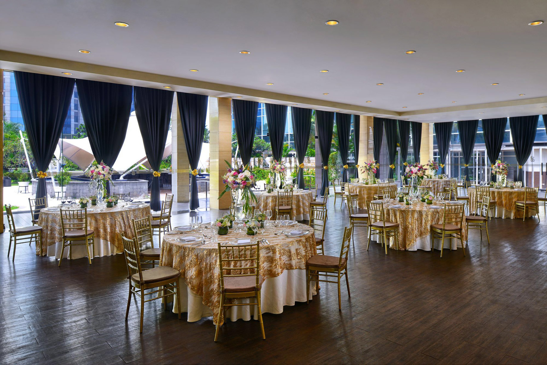 The Ritz-Carlton Jakarta, Pacific Place Hotel – Jakarta, Indonesia – Dining Area