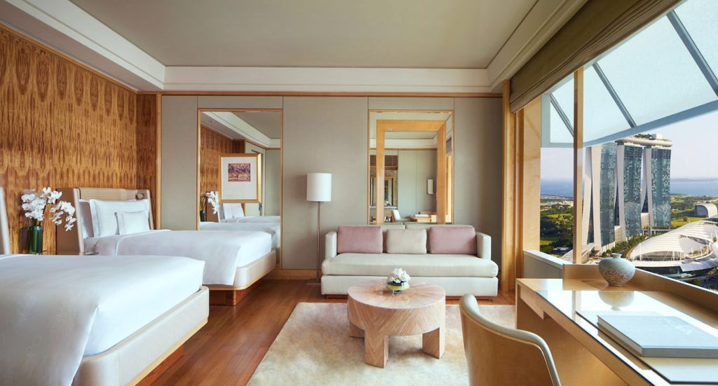 The Ritz-Carlton, Millenia Singapore Hotel - Singapore - Deluxe Marina Room Bedroom