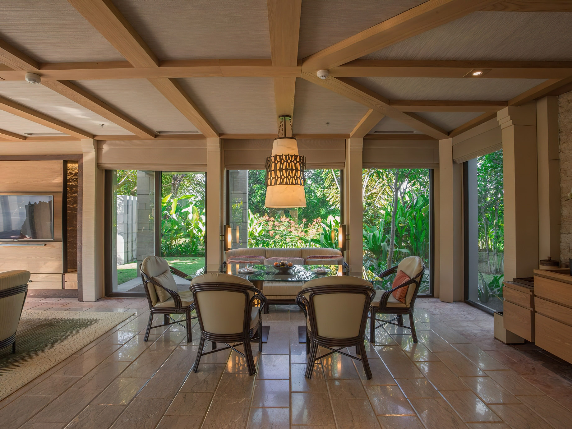 The Ritz-Carlton, Bali Nusa Dua Hotel – Bali, Indonesia – Garden Villa Dining Table