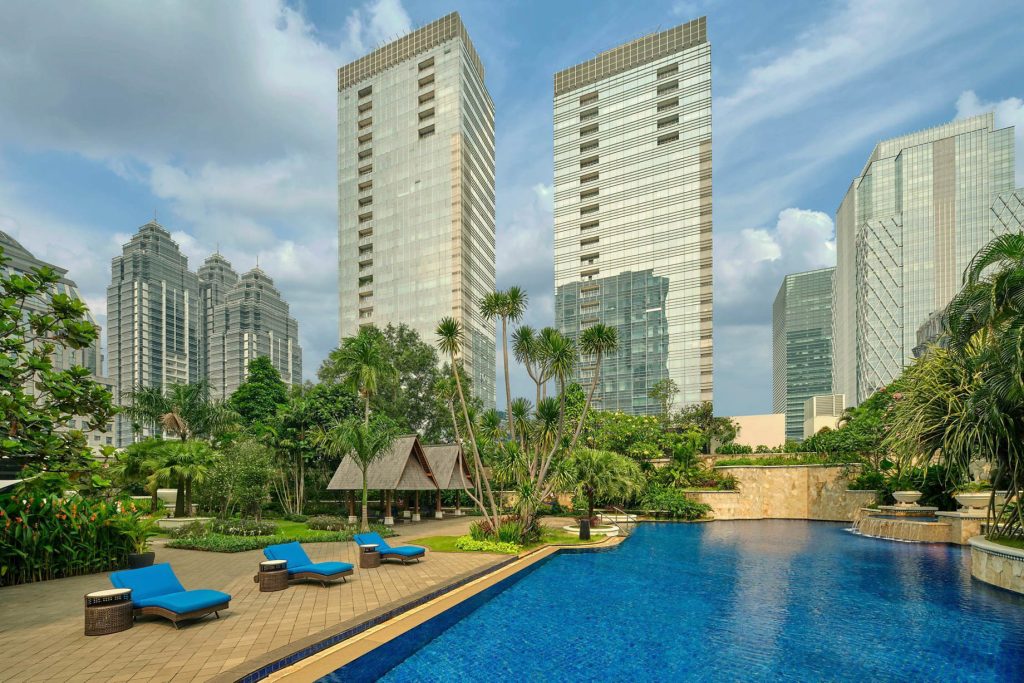 The Ritz-Carlton Jakarta, Pacific Place Hotel - Jakarta, Indonesia - Outdoor Pool