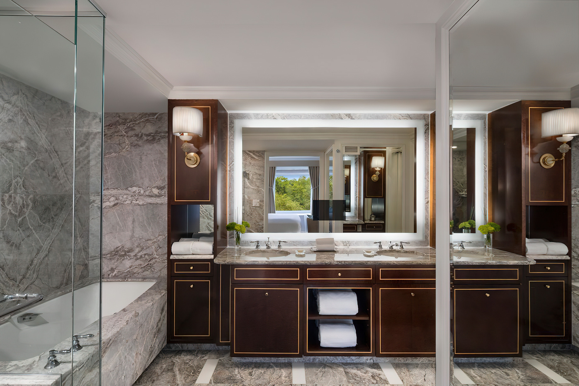 The Ritz-Carlton New York, Central Park Hotel – New York, NY, USA – The Artists Gate Suite Bathroom