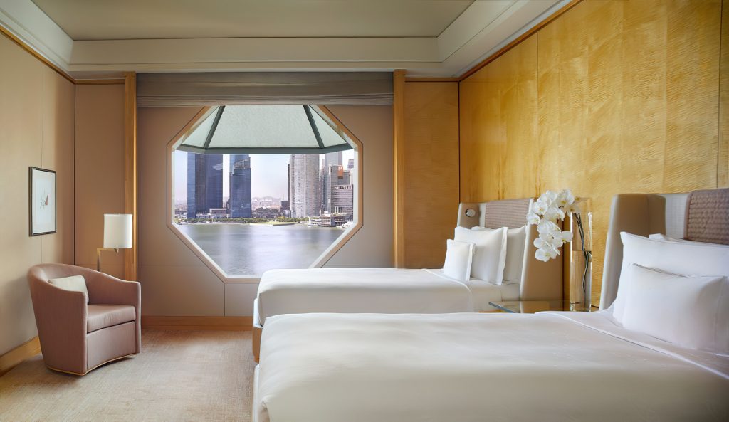 The Ritz-Carlton, Millenia Singapore Hotel - Singapore - Deluxe Suite Bedroom