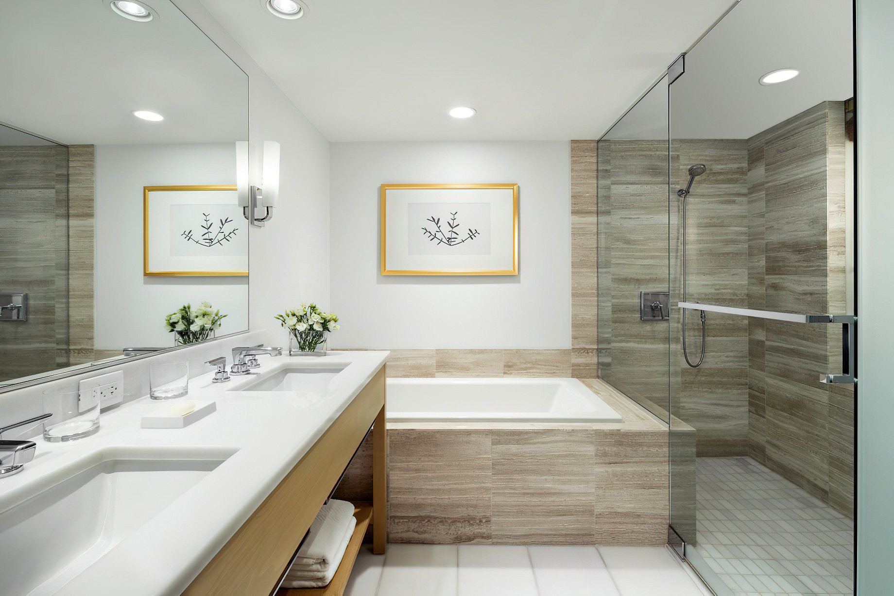 The Ritz-Carlton Residences, Waikiki Beach Hotel – Waikiki, HI, USA – Deluxe Ocean View 2 Bedroom Suite Bathroom