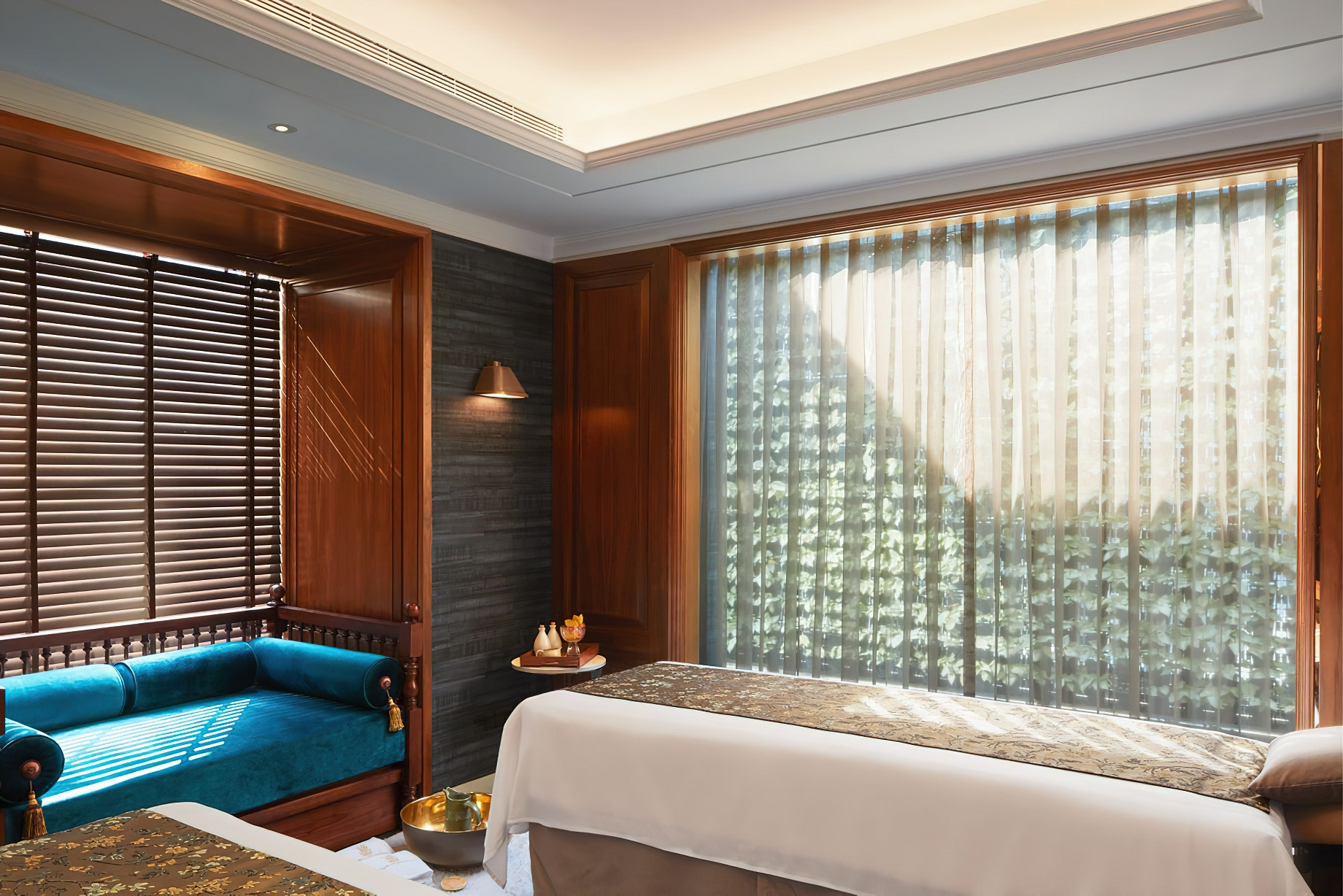 The Ritz-Carlton, Pune Hotel - Maharashtra, India - Spa Treatment Room