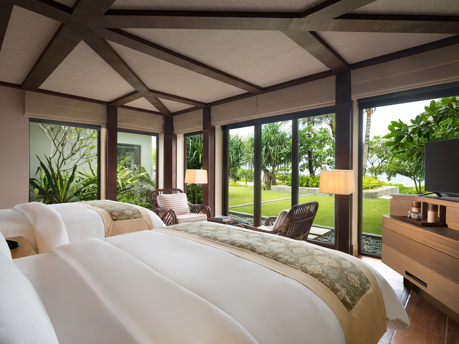 The Ritz-Carlton, Bali Nusa Dua Hotel - Bali, Indonesia - Oceanfront Villa Bedroom