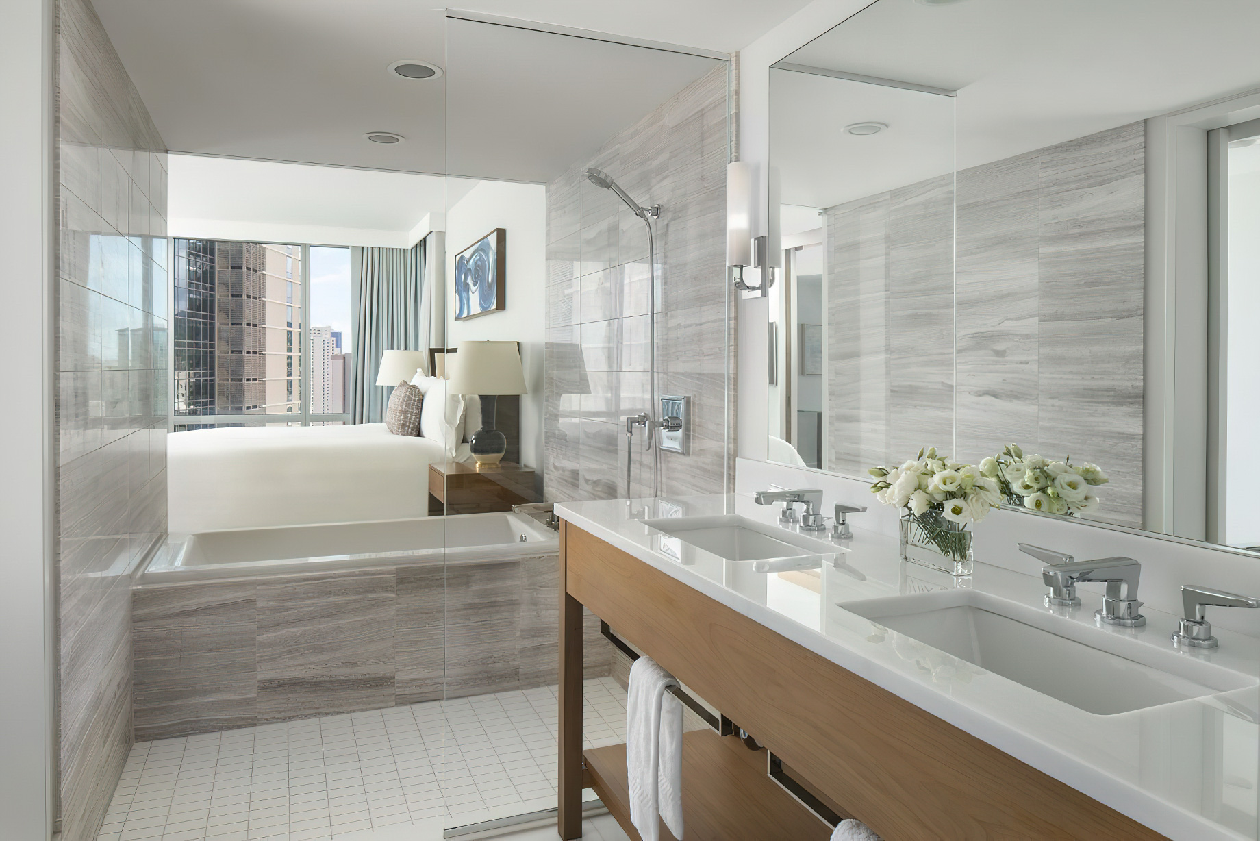 The Ritz-Carlton Residences, Waikiki Beach Hotel – Waikiki, HI, USA – Deluxe Ocean View Corner Suite Bathroom
