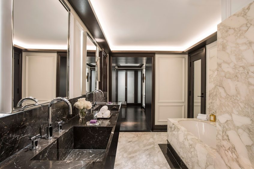 The Ritz-Carlton New York, Central Park Hotel - New York, NY, USA - The Presidential Suite Master Bathroom towards Walk-in Closet