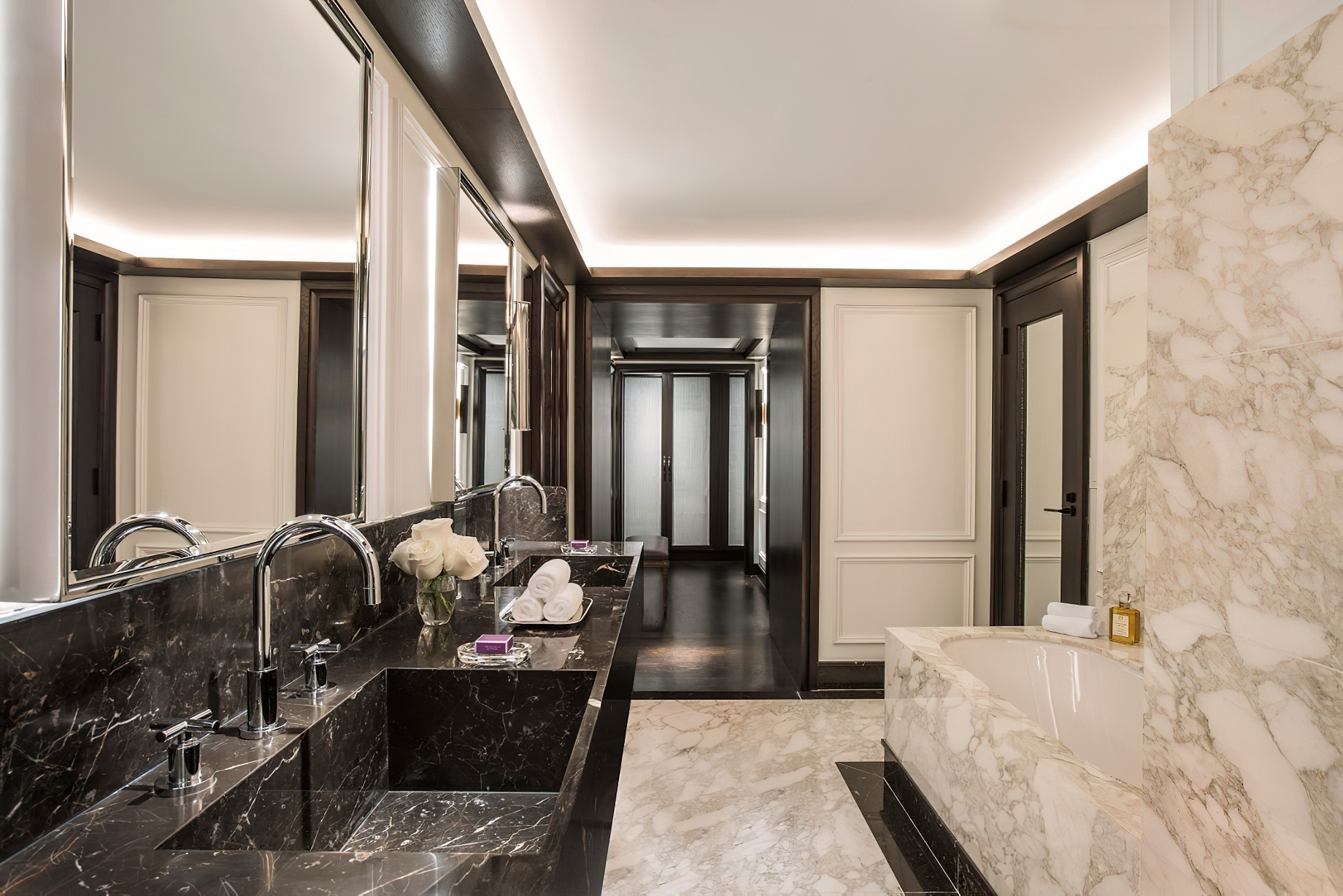 The Ritz-Carlton New York, Central Park Hotel – New York, NY, USA – The Presidential Suite Master Bathroom towards Walk-in Closet