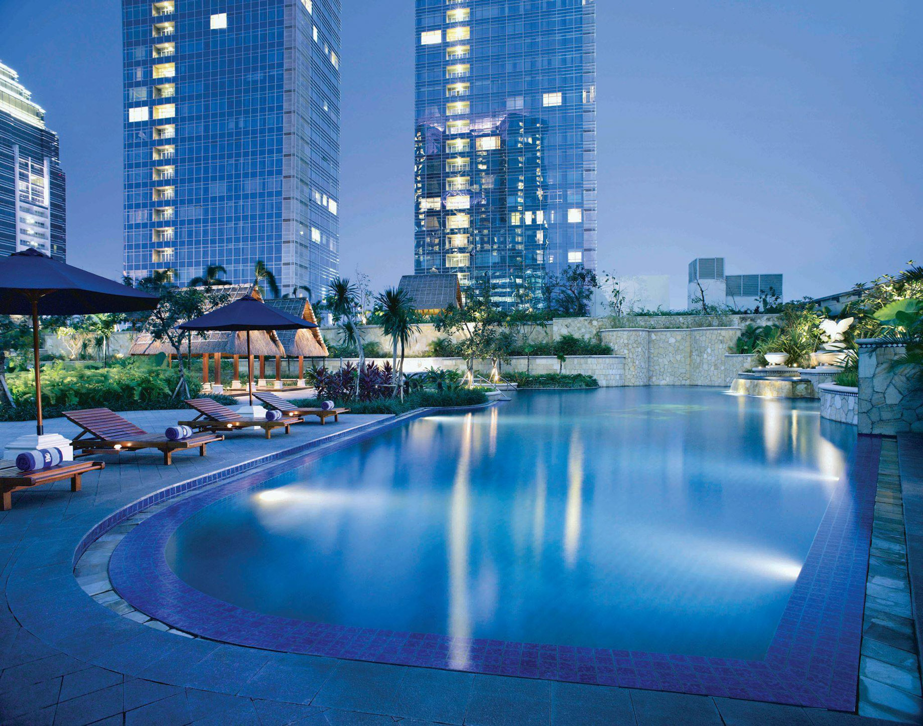 The Ritz-Carlton Jakarta, Pacific Place Hotel – Jakarta, Indonesia – Outdoor Pool Night