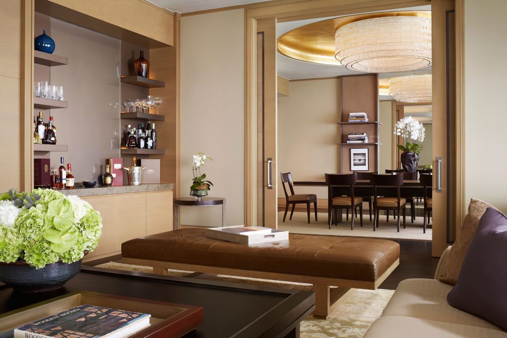 The Ritz-Carlton, Millenia Singapore Hotel - Singapore - The Ritz Suite Living Area