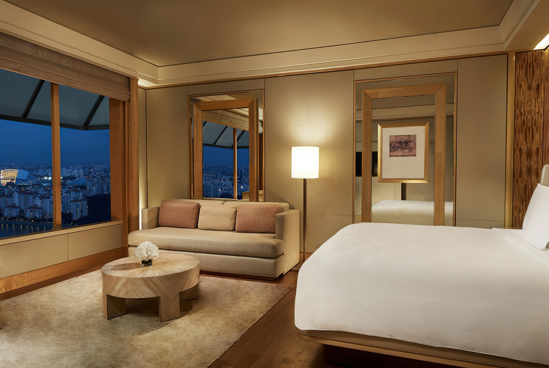 The Ritz-Carlton, Millenia Singapore Hotel – Singapore – Deluxe Kallang Room Night