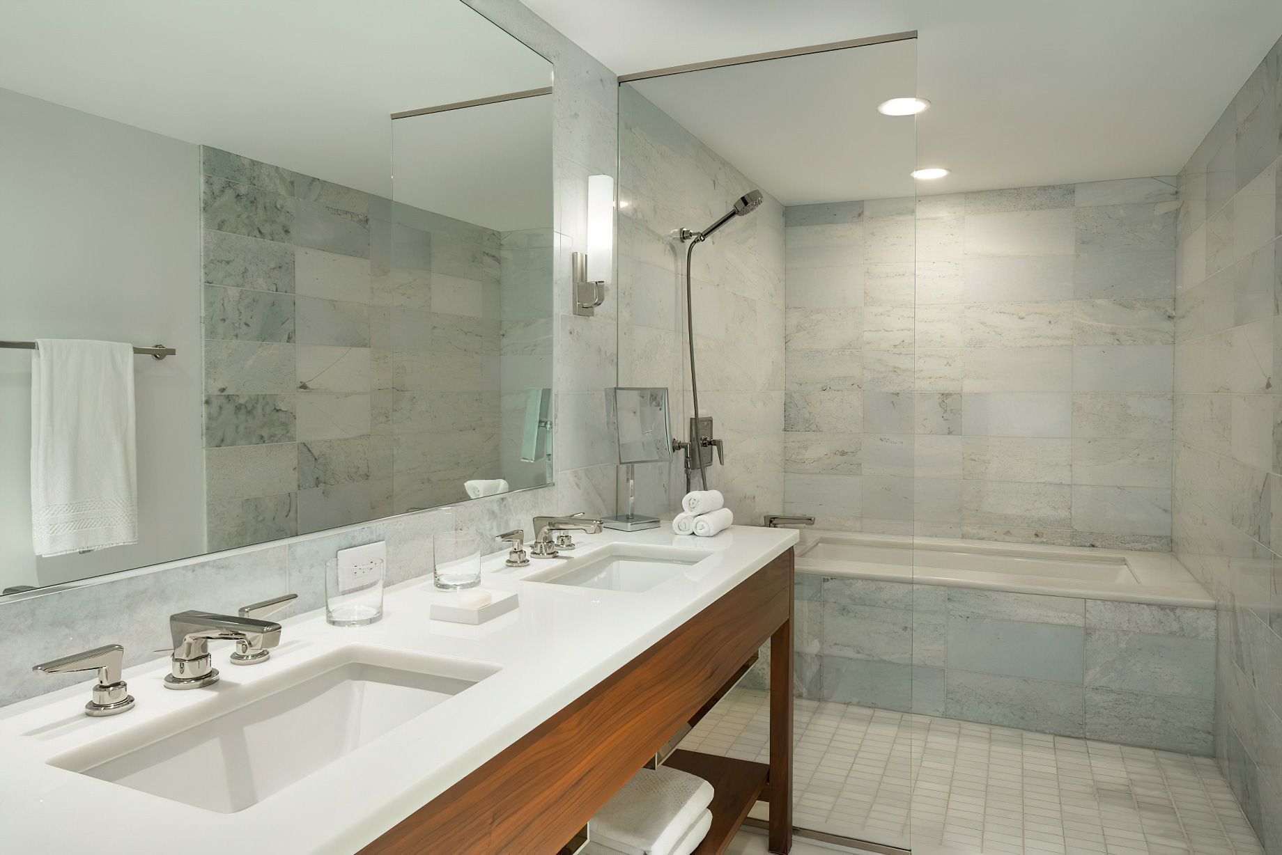 The Ritz-Carlton Residences, Waikiki Beach Hotel – Waikiki, HI, USA – Grand Ocean View 2 Bedroom Suite Bathroom