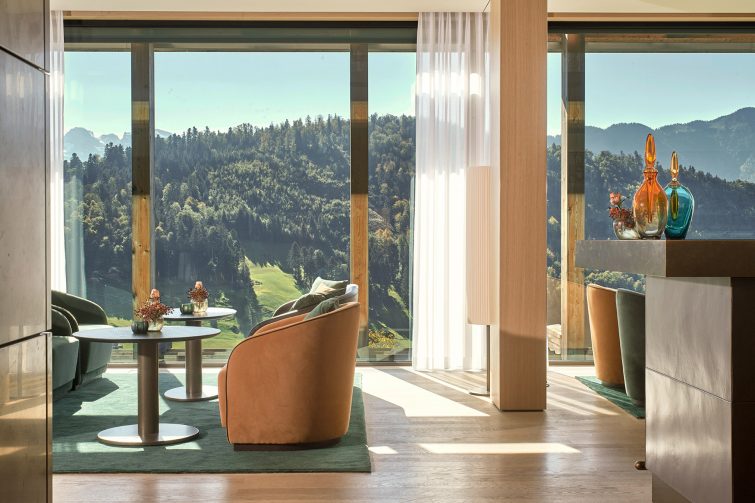 Burgenstock Hotel & Alpine Spa - Obburgen, Switzerland - Verbena Restaurant & Bar Interior